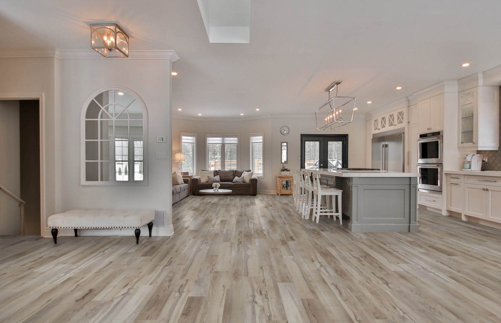 RR Flooring LLC team at work